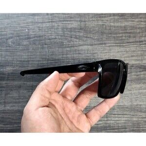 Oakley Sliver OO9341-0557 Sunglasses Black/ Smoke Gray